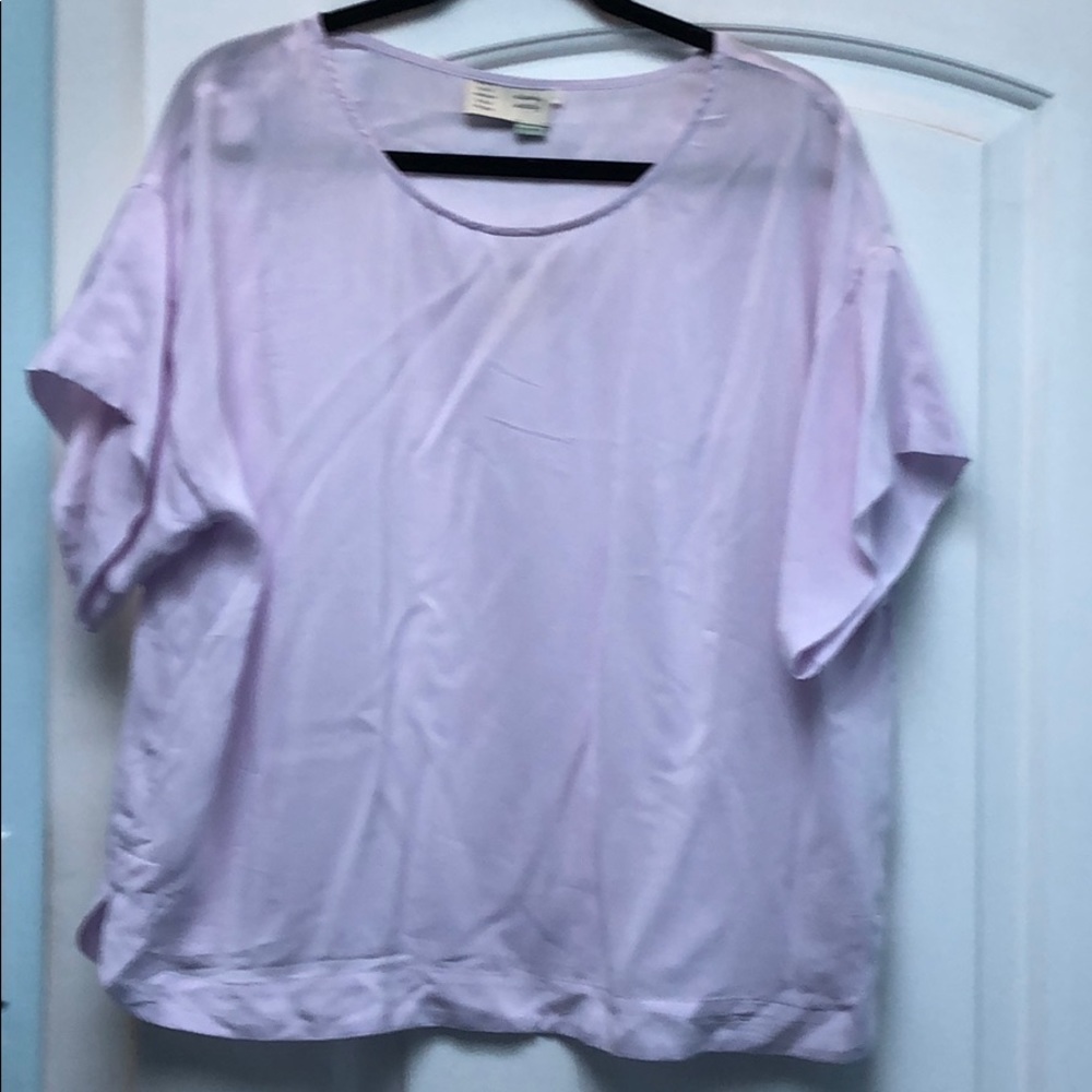 Anthropologie lavender silk t shirt sz M NWT